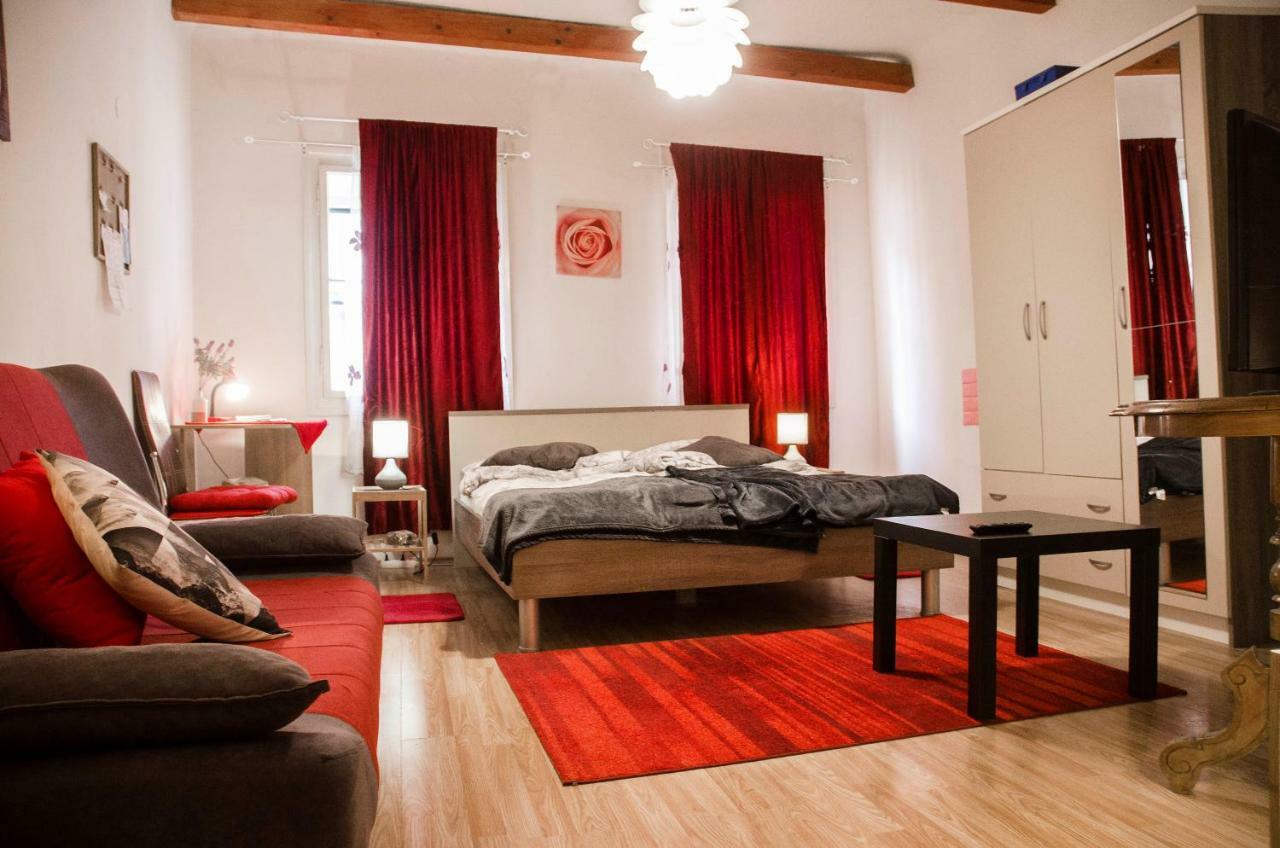 Rooms And Apartment Veral-Ka Karlovac Exterior foto